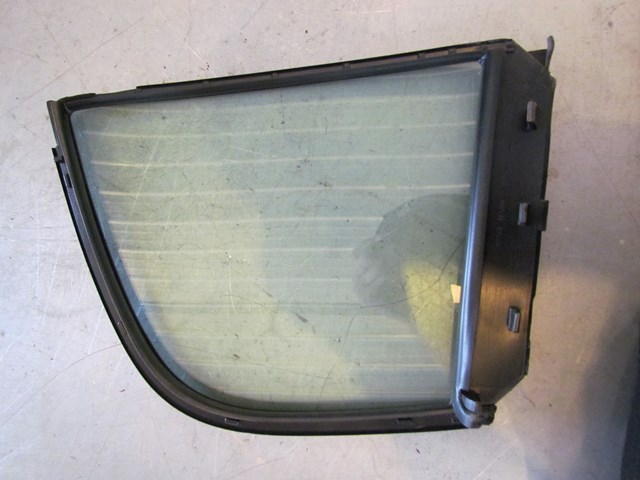 2003 Infiniti G35 Sedan Rear LH Drivers Door Small Glass Section