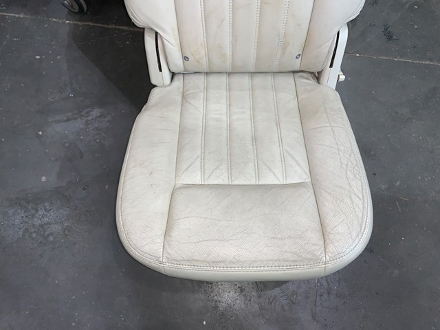 2004 Lincoln Aviator Rear LH Driver 2nd Row Leather Seat Tan OEM