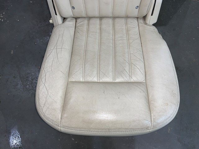 2004 Lincoln Aviator Rear RH Passenger 2nd Row Leather Seat Tan OEM