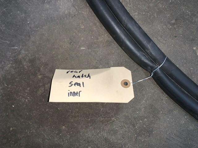 2004 Lincoln Aviator Rear Hatch Trunk Inner Seal OEM