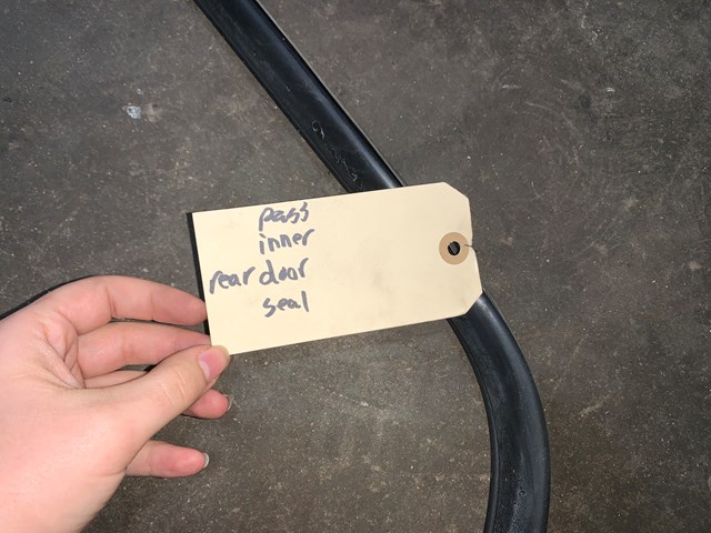 2004 Lincoln Aviator Rear RH Passenger Inner Door Seal OEM