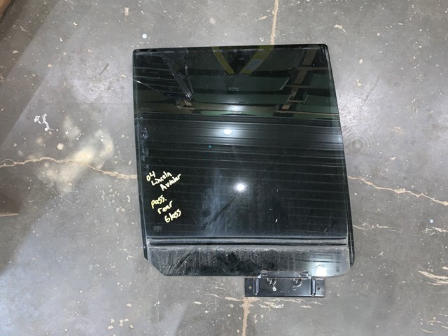 2004 Lincoln Aviator Rear RH Passenger Door Glass OEM