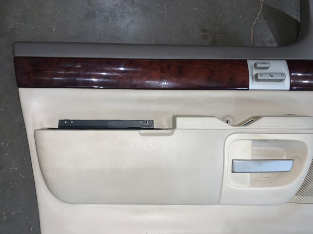 2004 Lincoln Aviator Front LH Driver Door Panel OEM