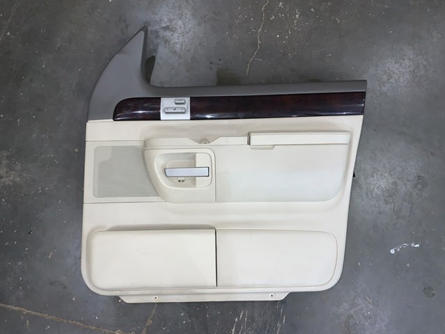 2004 Lincoln Aviator Front RH Passenger Door Panel OEM