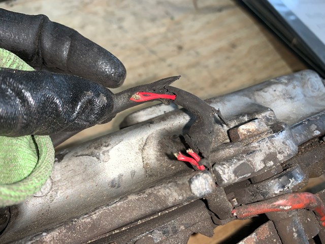 2004-2010 Porsche Cayenne 18Z Front RH Passenger Brembo Brake Caliper (1)