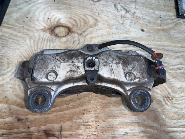 2004-2010 Porsche Cayenne Rear LH Driver Brembo Brake Caliper (1)