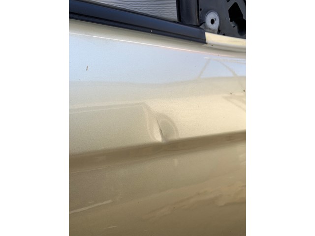 2004 Subaru Forester Front RH Passenger Door Shell (No Cladding)