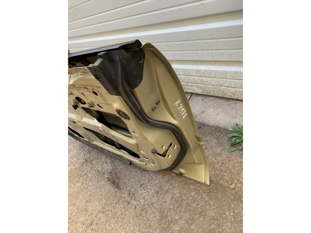 2004 Subaru Forester Front RH Passenger Door Shell (No Cladding)