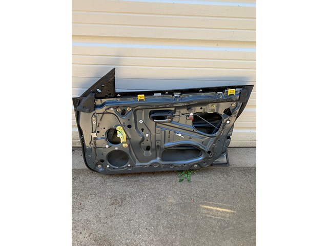 2005 Subaru Baja Front Passenger Door Shell