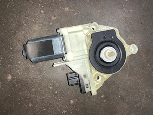 2012 Porsche Panamera Rear RH Passenger Power Window Motor OEM 0536011001