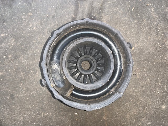 2012 Porsche Panamera Rear Shock Spring Mounting Bracket OEM 97033343131