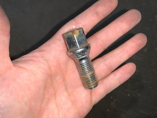 2012 Porsche Panamera Lug Nut Set (20) OEM