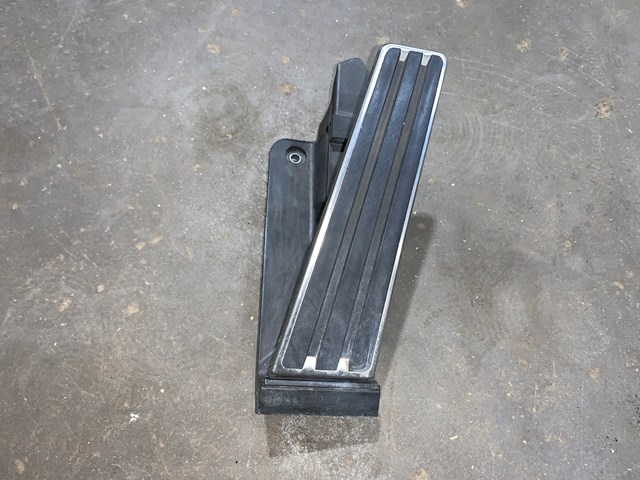 2012 Porsche Panamera Gas Acceleration Throttle Pedal OEM 99742302101