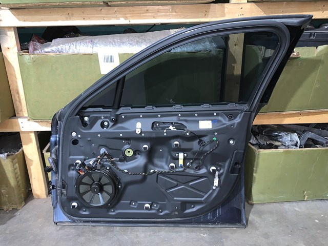 2012 Porsche Panamera Front RH Passenger Door Shell Assembly OEM Blue (SEE DETAI