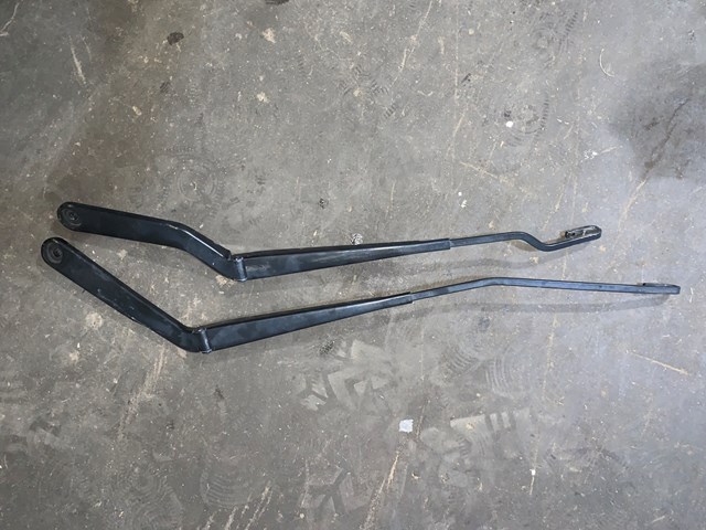 2012 Porsche Panamera RH LH Windshield Wiper Arms (PAIR) OEM