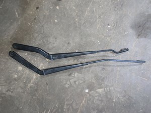 2012 Porsche Panamera RH LH Windshield Wiper Arms (PAIR) OEM