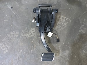2012 Porsche Panamera Brake Stop Pedal W/ Bracket OEM 97042314101