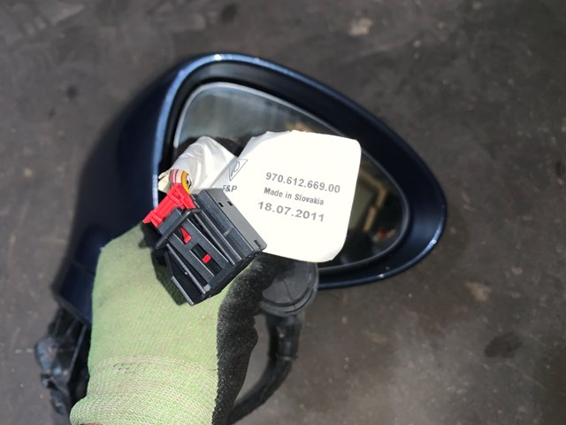 2012 Porsche Panamera Front RH Passenger Side View Mirror Blue OEM