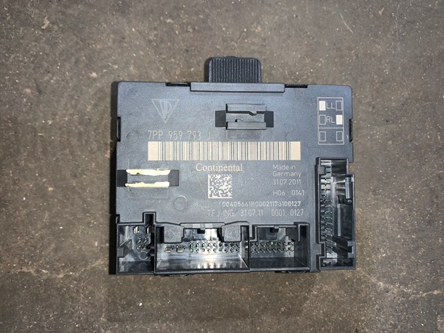 2012 Porsche Panamera Rear RH Passenger Door Control Module OEM 7PP959793J