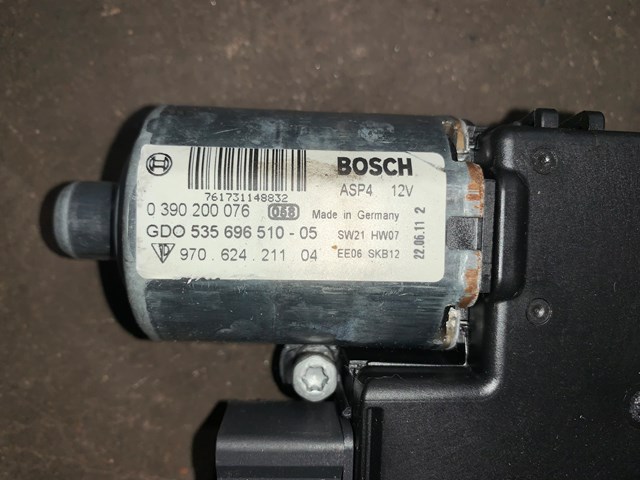 2012 Porsche Panamera Sun Roof Motor OEM 97062421104
