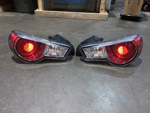 2013-2020 Toyota GR86 Subaru BRZ RH LH JDM Tail Light Set Koito 220-60084