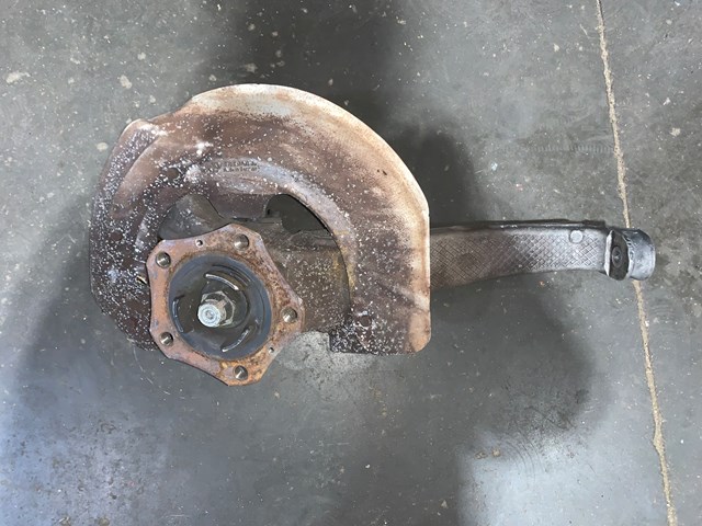 2012 Porsche Panamera Front RH Passenger Spindle Knuckle Hub OEM 97034115804