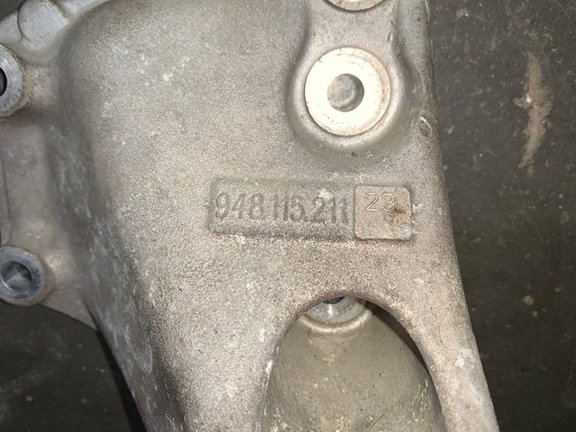 2012 Porsche Panamera RH Passenger Motor Engine Mount Bracket OEM 94811521123