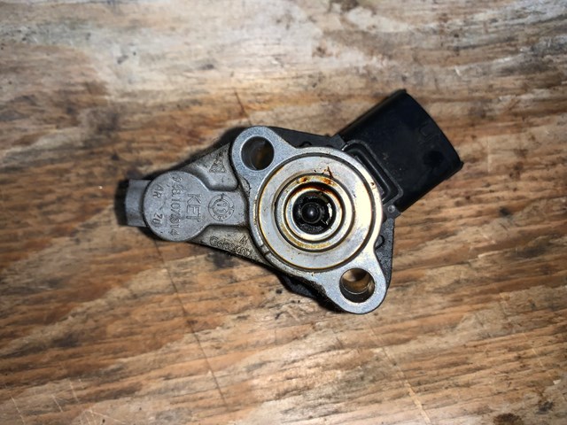 2012 Porsche Panamera 4.8L Oil Pressure Sensor OEM 94860621300