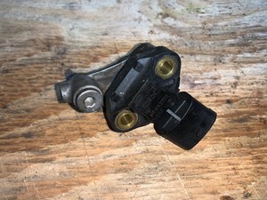 2012 Porsche Panamera 4.8L Oil Pressure Sensor OEM 94860621300