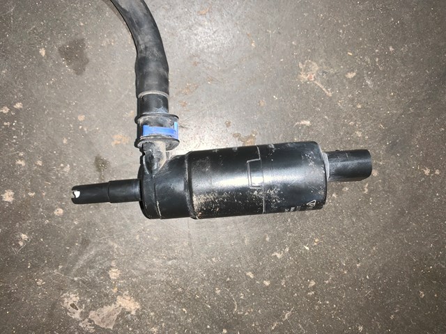 2012 Porsche Panamera Headlight Washer Pump W/ Hose OEM 97062450200