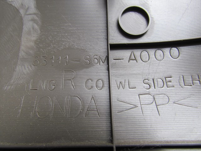 2004 Acura RSX Front RH Passenger Kick Panel 83111-S6M-A000