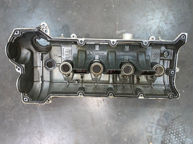2012 Porsche Panamera 4.8L RH Passenger Valve Cover OEM 94810513521