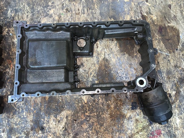 2012 Porsche Panamera 4.8L Upper Oil Pan OEM 94810716123