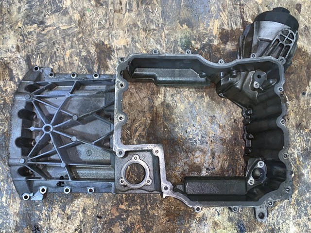 2012 Porsche Panamera 4.8L Upper Oil Pan OEM 94810716123