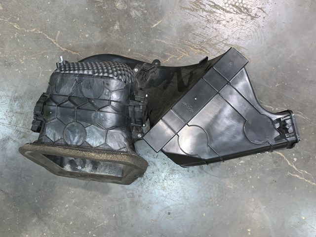 2012 Porsche Panamera Blower Motor Heater Motor Housing OEM