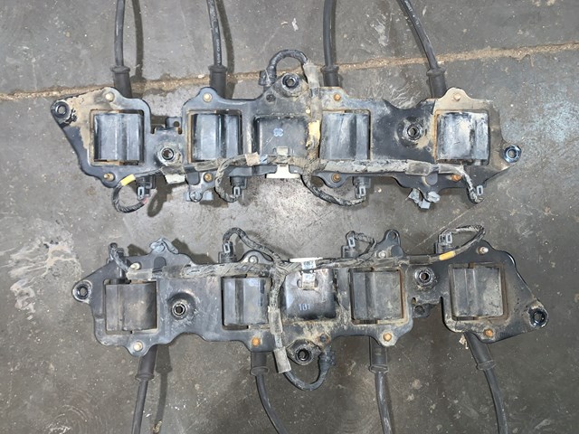 2005 Chevy Silverado 2500 6.0L Ignition Coil Pack Rack Set OEM