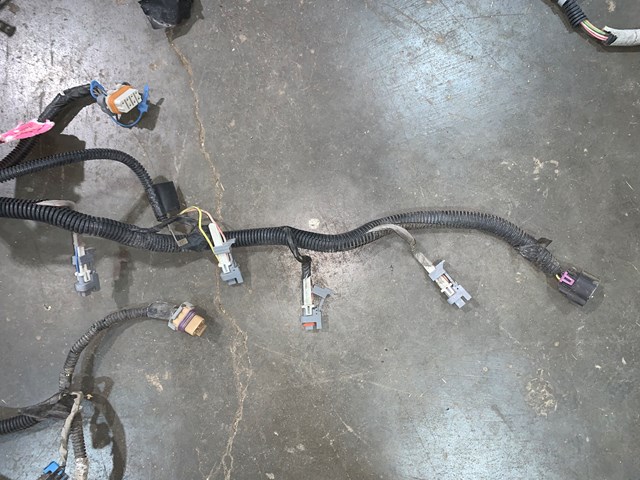2005 Chevy Silverado 2500 6.0L Engine Wire Harness OEM (Read Description)