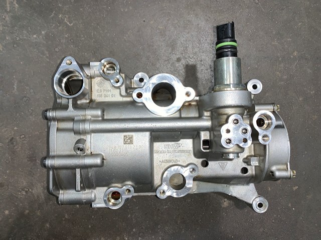 2012 Porsche Panamera 4.8L Engine Oil Pump OEM 9481070132300