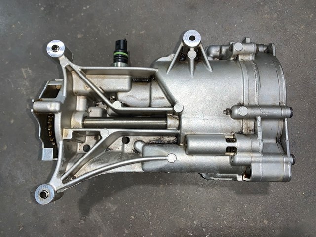 2012 Porsche Panamera 4.8L Engine Oil Pump OEM 9481070132300