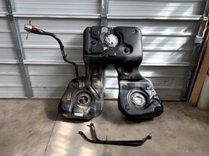 2012 Porsche Panamera Gas Fuel Pump Tank Assembly OEM (FREIGHT)