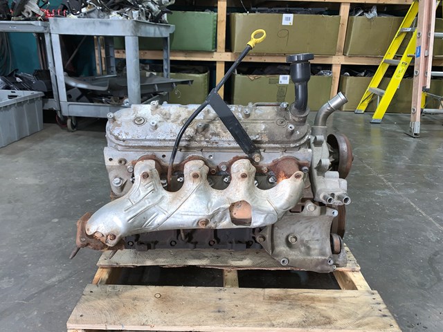 2005 Chevy Silverado 2500 6.0L Engine Core OEM (FOR PARTS/REMAN)
