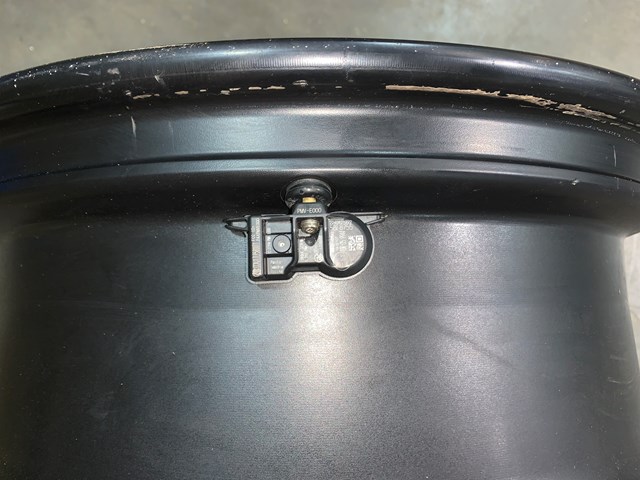 2023 Toyota GR86 18x7-1/2 10 Spoke Rim Wheel OEM