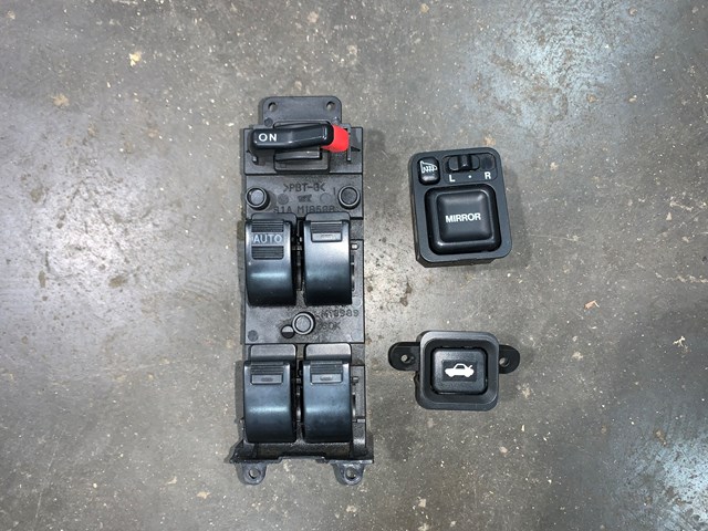 2000 Acura TL Front LH Driver Door Panel Button Controls OEM