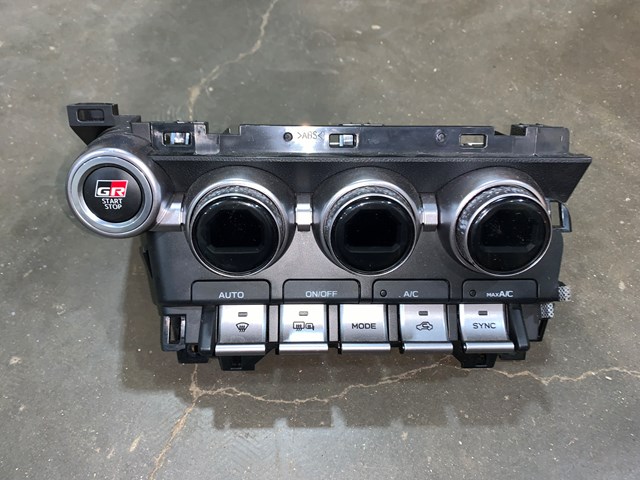 2023 Toyota GR86 Climate Control Switch Buttons OEM 72311CC030