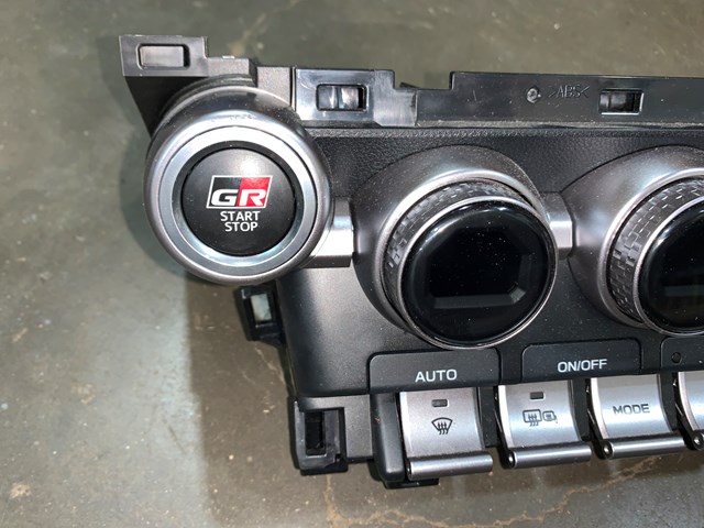 2023 Toyota GR86 Climate Control Switch Buttons OEM 72311CC030