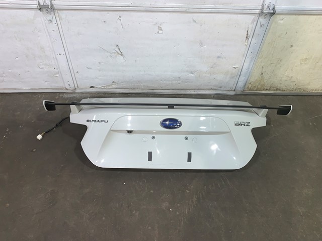 2017 Subaru BRZ Trunk Deck Lid Assembly W/ Spoiler & Back Up Camera OEM White