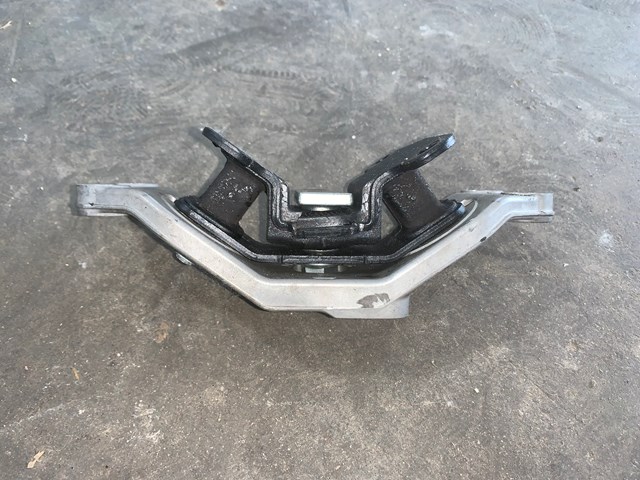 2023 Toyota GR86 AT Automatic Transmission Mount Support Bracket OEM