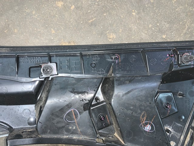 2023 Toyota GR86 Front RH Passenger Fender Trim Moulding Vent White OEM