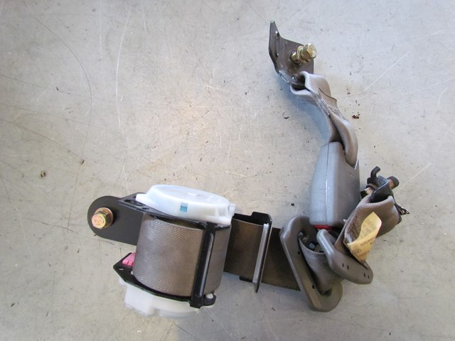 2004 Acura RSX Type S Rear RH Passenger Seat Belt Assy See Pics