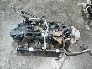 2004 Chevy Silverado 2500 6.0L Intake Manifold W/ Fuel Rail OEM